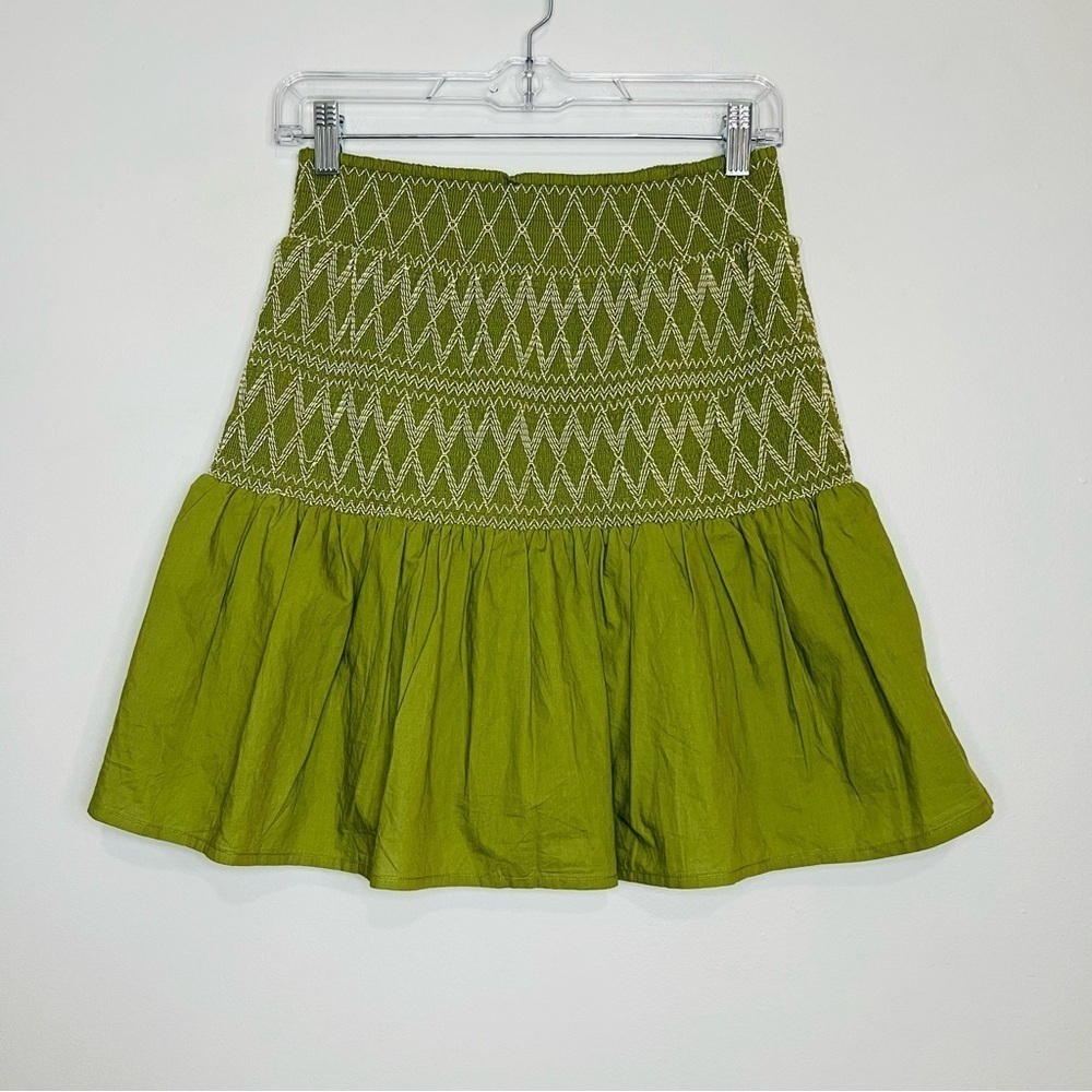 Anthropologie Mave smocked mini skirt green size xsmall - Picture 3 of 7